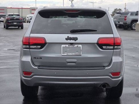 Used 2019 Jeep Grand Cherokee Altitude image 20
