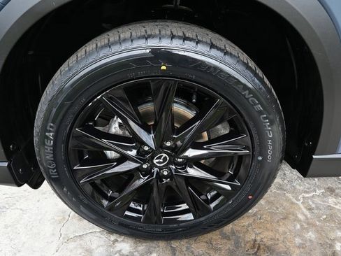 Used 2023 MAZDA CX-5 Carbon Edition image 10