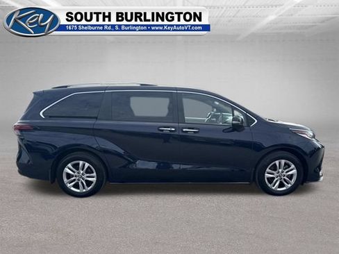 Used 2024 Toyota Sienna Limited AWD/4WD image 8