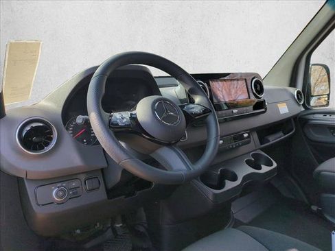 New 2026 Mercedes-Benz Sprinter 2500 image 3