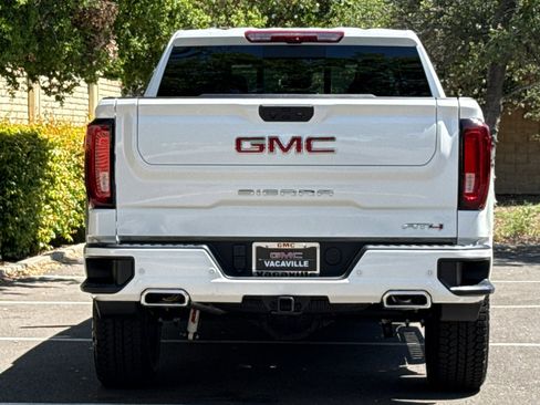 New 2026 GMC Sierra 1500 AT4 AWD/4WD image 6