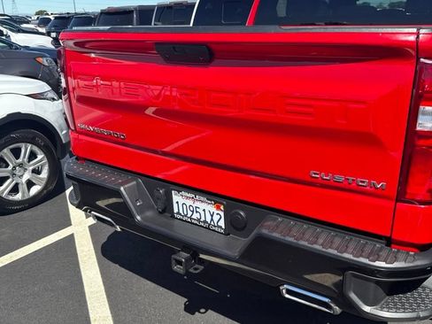 Used 2020 Chevrolet Silverado 1500 Custom Trail Boss w/ Custom Convenience Package AWD/4WD image 10
