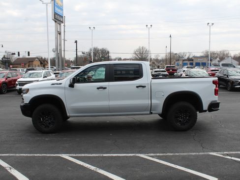 New 2026 Chevrolet Silverado 1500 ZR2 AWD/4WD image 6