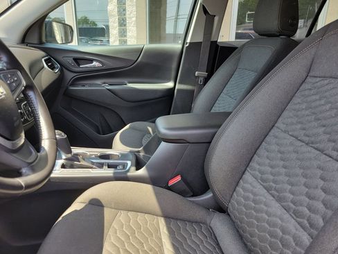 Used 2020 Chevrolet Equinox LT FWD image 19