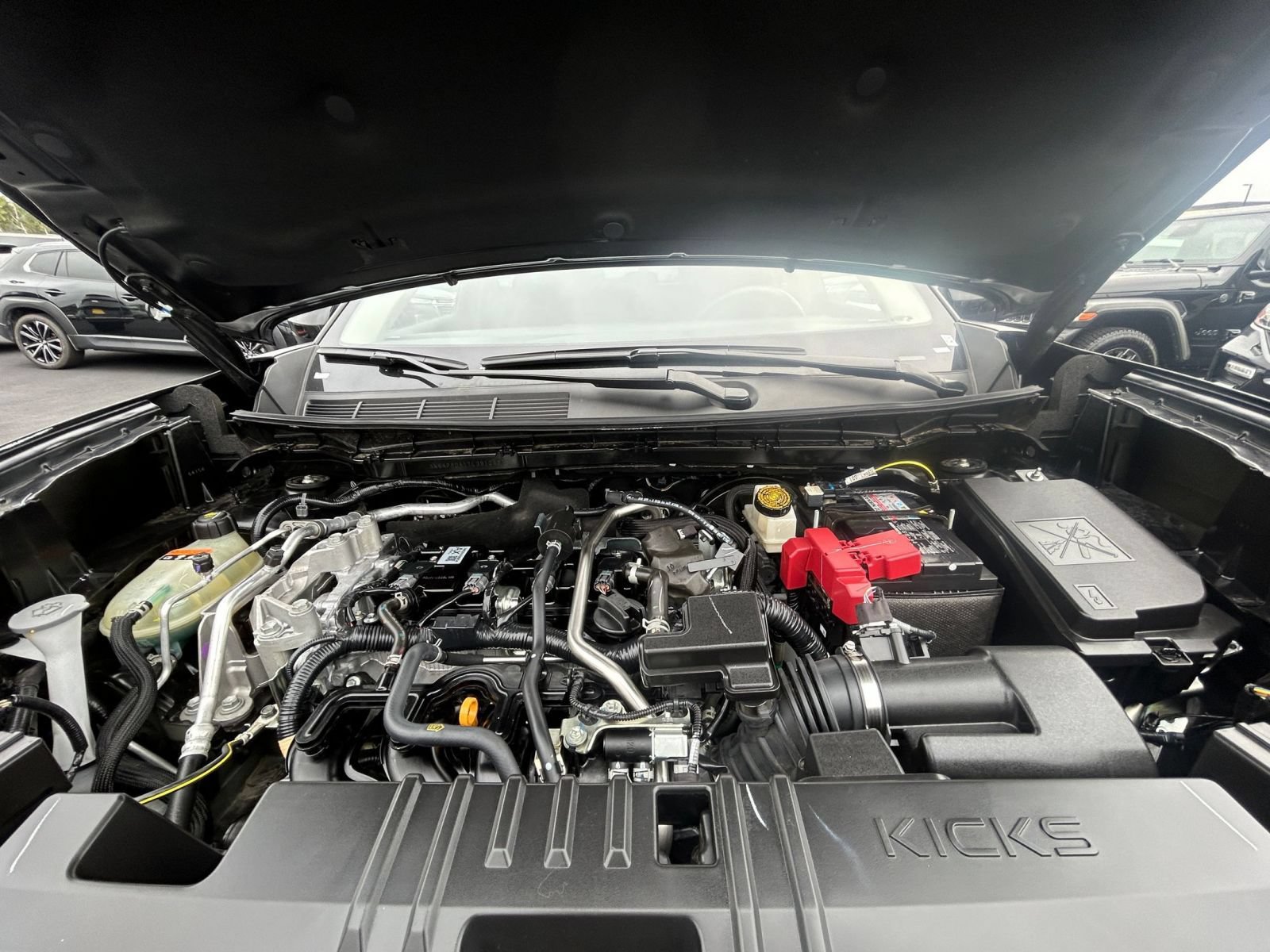 Used 2026 Nissan Kicks SR FWD image 30