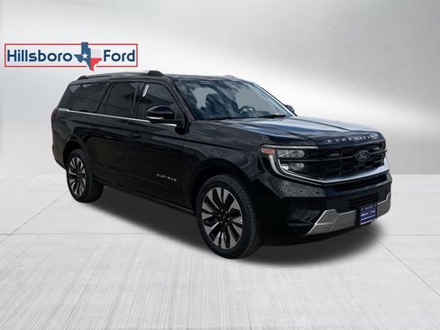 New 2025 Ford Expedition Max Platinum w/ Driver's Package image 4