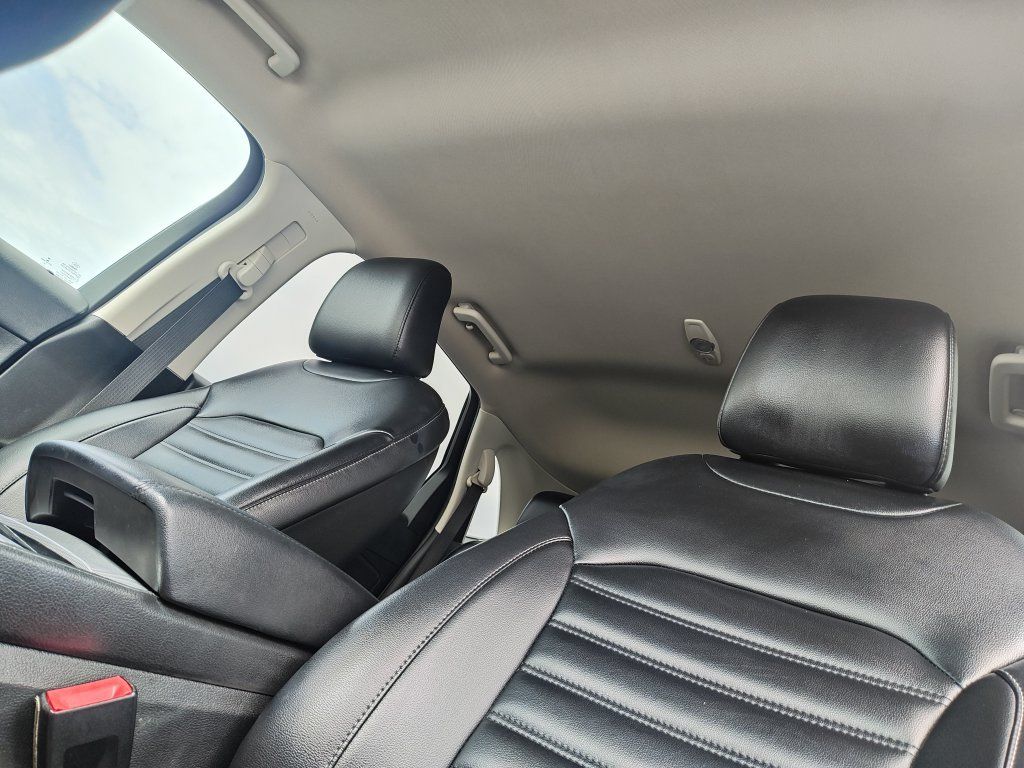 Used 2021 Ford Edge SEL AWD/4WD image 23