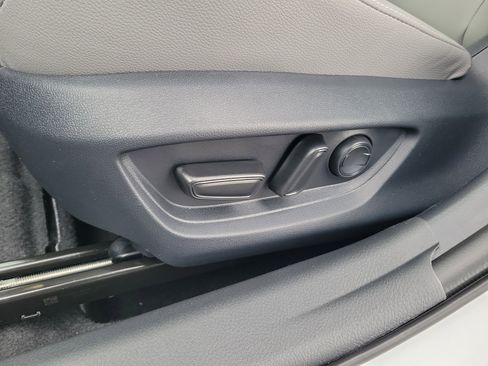 New 2026 Toyota Camry SE image 12