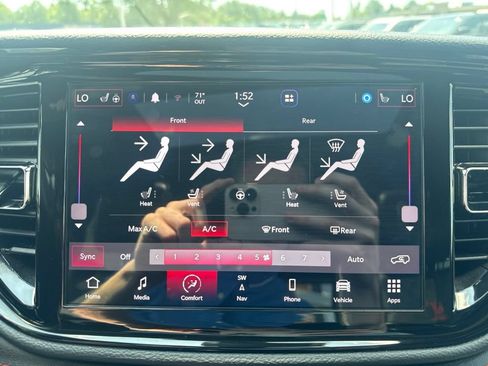 Used 2023 Dodge Durango GT AWD/4WD image 45