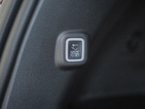 New 2026 Jeep Cherokee Overland image 11