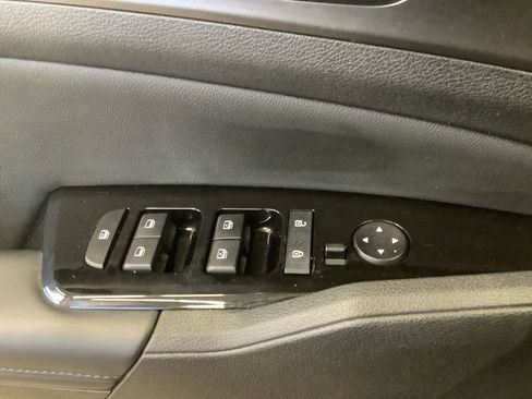 Used 2023 Kia Sportage EX FWD image 18