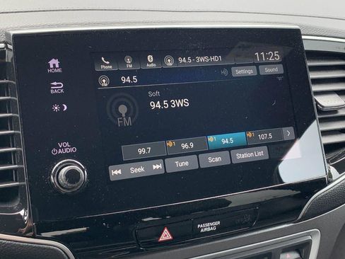 Certified 2025 Honda Passport EX-L image 19