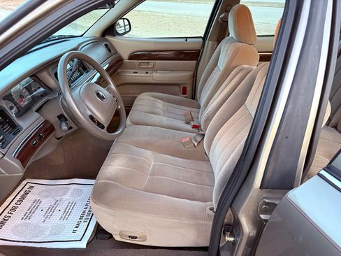 Used 2003 Mercury Grand Marquis GS image 17