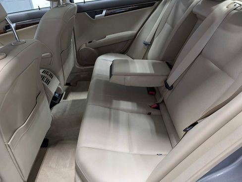 Used 2012 Mercedes-Benz C 300 Sport image 23