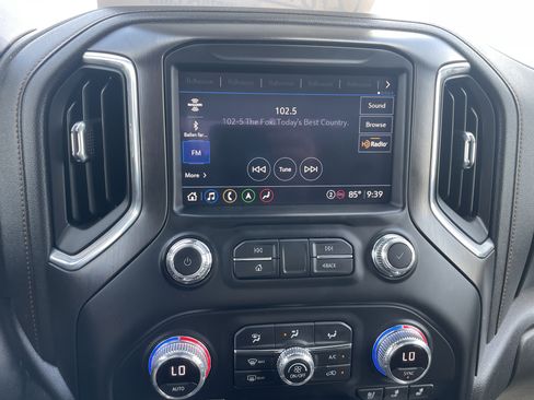 Used 2021 GMC Sierra 2500 AT4 w/ AT4 Preferred Package AWD/4WD image 22