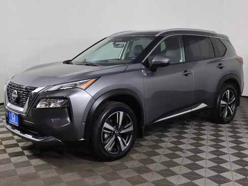 Used 2023 Nissan Rogue SL w/ SL Premium Package image 10