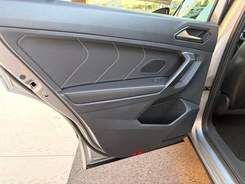 Used 2024 Volkswagen Tiguan SE R-Line AWD/4WD image 11