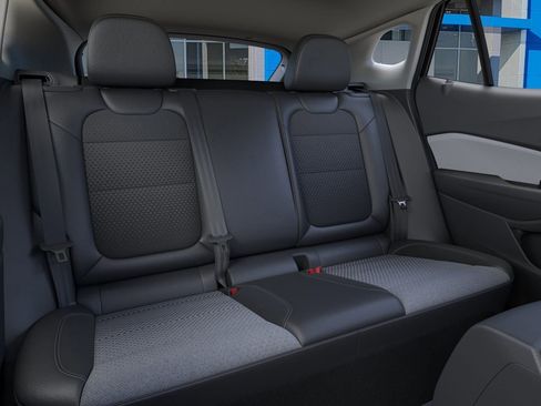 New 2026 Chevrolet Trax LT w/ Driver Confidence Package image 17