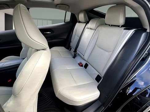 Used 2024 Toyota Prius XLE image 20