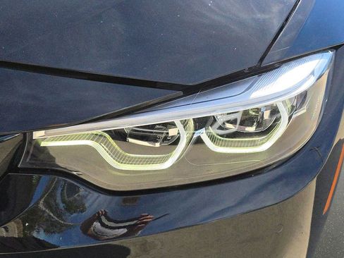 Used 2020 BMW M4 Coupe w/ Competition Package image 35