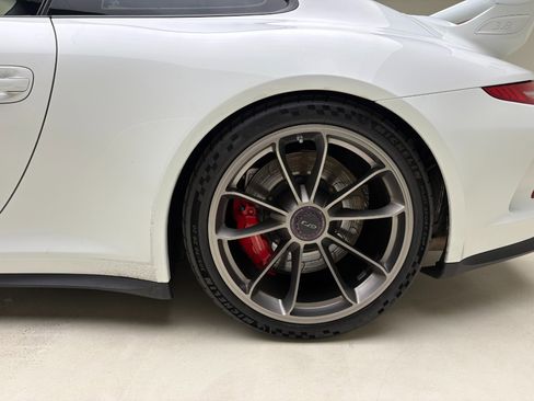 Used 2015 Porsche 911 GT3 RWD image 21