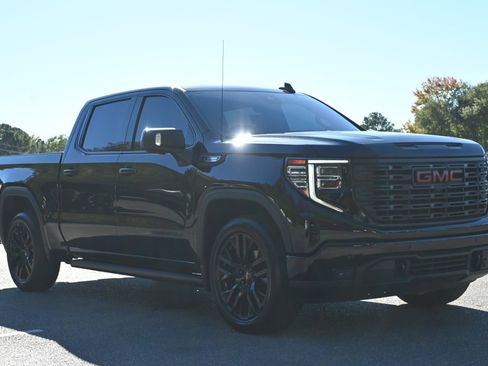 Used 2023 GMC Sierra 1500 Denali w/ Denali Reserve Package image 9