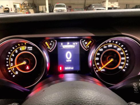 Used 2020 Jeep Wrangler Sport AWD/4WD image 19