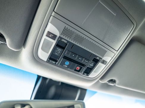 Certified 2018 Acura MDX w/ Advance & Entertainment image 39