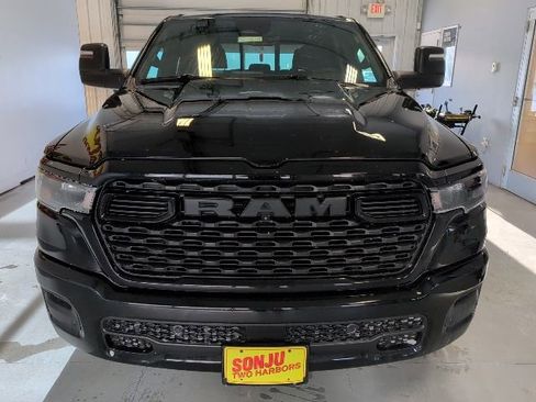 New 2026 RAM 1500 4x4 Crew Cab image 6