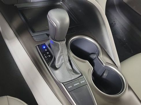 Used 2024 Toyota Camry SE FWD image 30