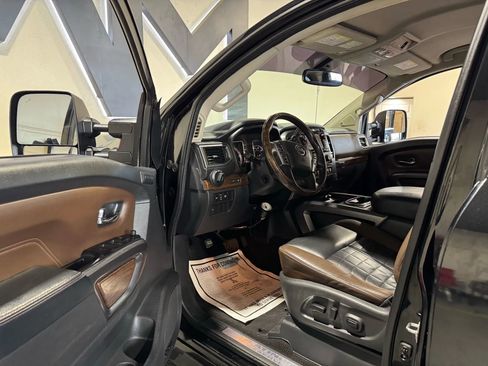 Used 2016 Nissan Titan Platinum Reserve image 9