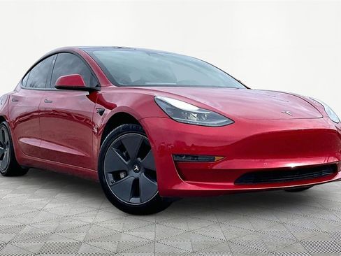 Used 2021 Tesla Model 3 Standard Range Plus image 12