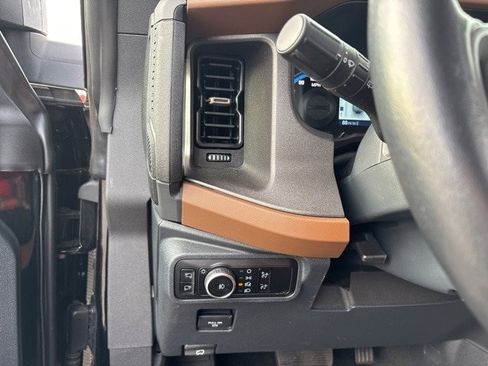 Certified 2024 Ford Bronco Outer Banks image 16