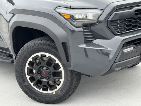 New 2026 Toyota Tacoma TRD Off-Road AWD/4WD image 10