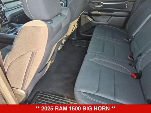 Used 2025 RAM 1500 Big Horn AWD/4WD image 31