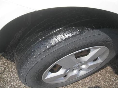 Used 2014 Nissan Rogue S image 24