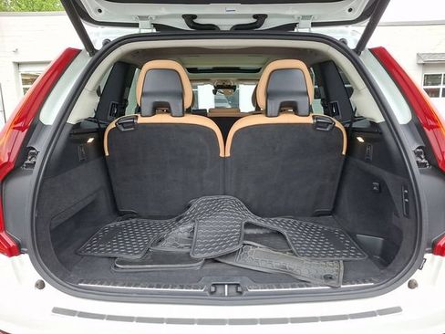 Used 2016 Volvo XC90 T6 Momentum AWD/4WD image 36