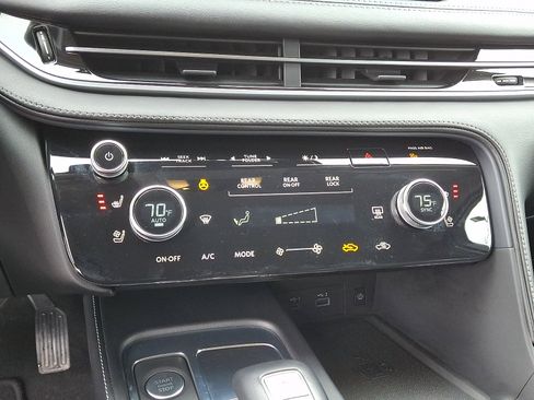 Certified 2023 INFINITI QX60 Luxe w/ Cargo Package image 17