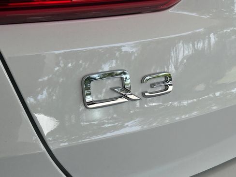 Used 2025 Audi Q3 2.0T Premium AWD/4WD image 17