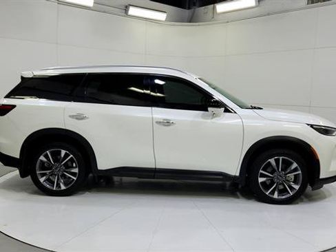 Used 2024 INFINITI QX60 Luxe w/ Vision Package FWD image 9