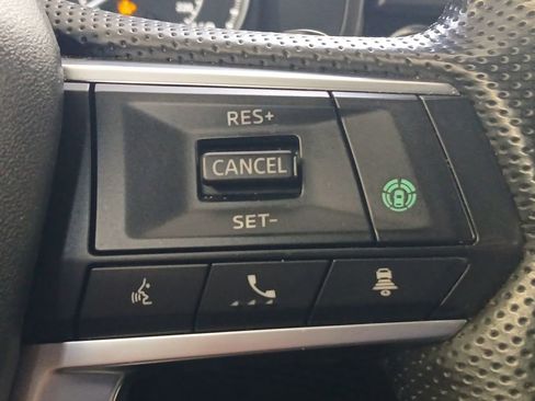 Used 2022 Mitsubishi Outlander SE image 25