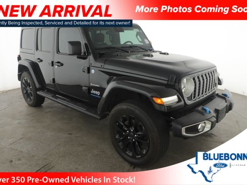 Used 2024 Jeep Wrangler Unlimited Sahara w/ Safety Group image 1