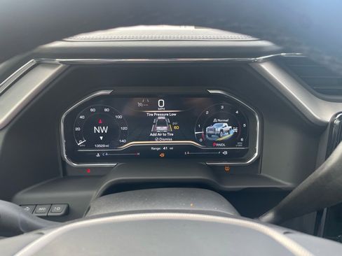 Used 2025 GMC Sierra 2500 Denali w/ Denali Reserve Package image 13