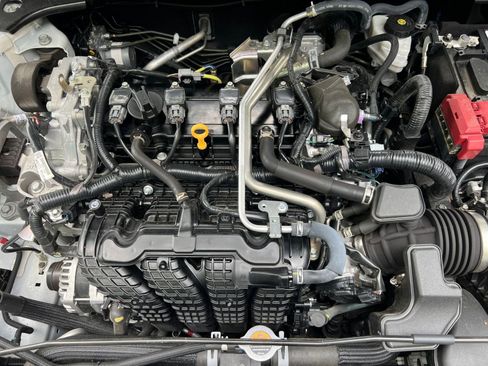 Used 2025 Nissan Altima 2.5 SV image 32