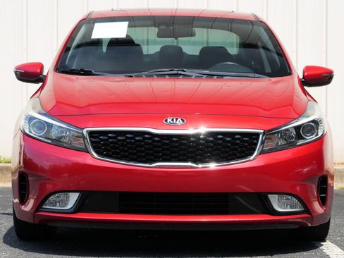 Used 2018 Kia Forte S w/ S Technology Plus Package FWD image 6