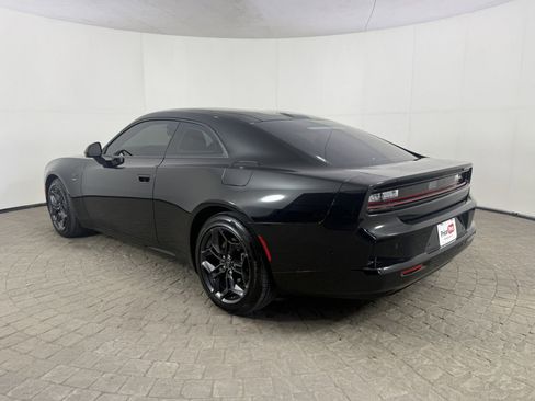 Used 2025 Dodge Charger R/T w/ Quick Order Package 25M R/T image 5