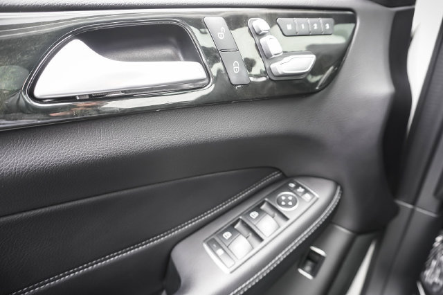 Used 2019 Mercedes-Benz GLE 400 4MATIC image 12