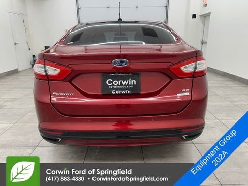 Used 2016 Ford Fusion SE w/ Equipment Group 202A image 3