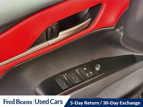 Used 2025 Toyota Camry SE AWD/4WD image 23