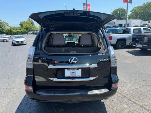 Used 2018 Lexus GX 460 Premium w/ Premium Package AWD/4WD image 16